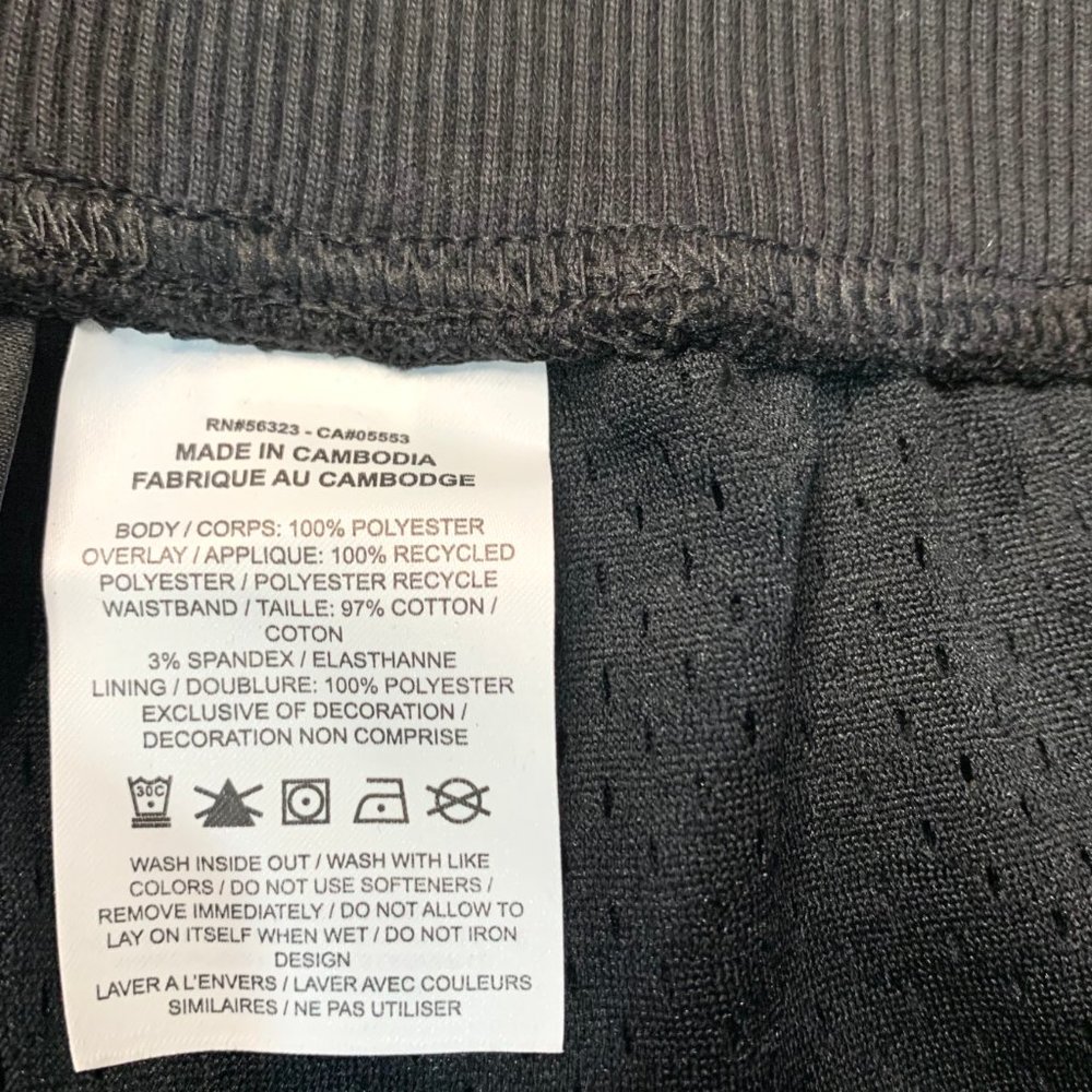 NWT Men's Nike Premium Shorts & Tee Bundle - Picture 7 of 7